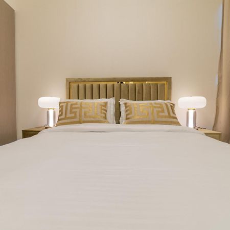 First Class 2Br With Full Dubai Boulevard View Экстерьер фото