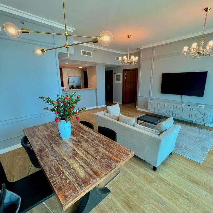 First Class 2Br With Full Dubai Boulevard View Экстерьер фото