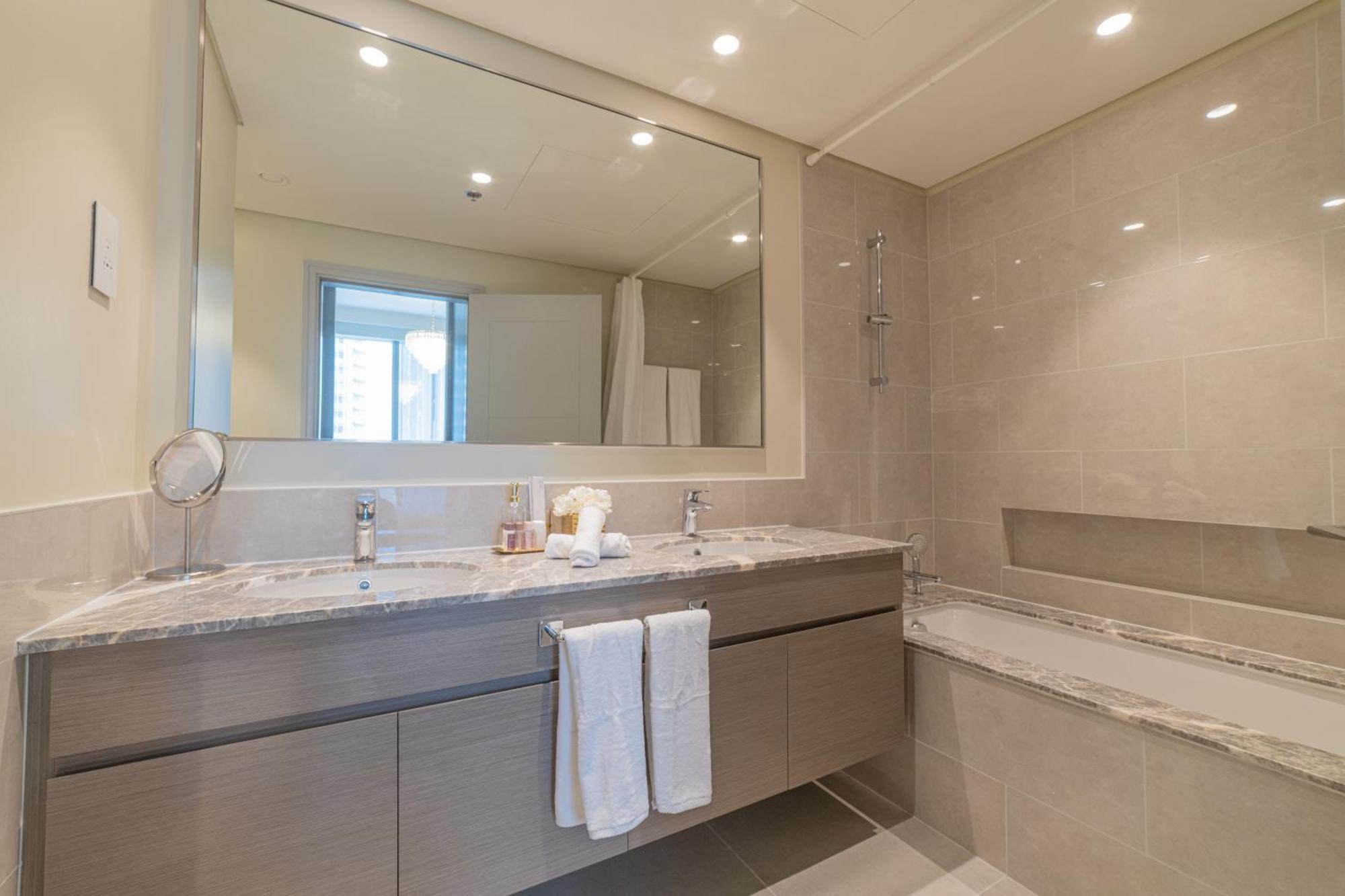 First Class 2Br With Full Dubai Boulevard View Экстерьер фото